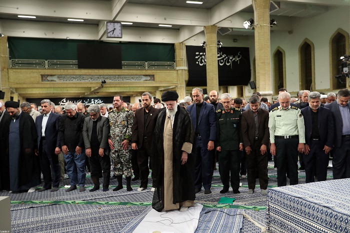 رهبر معظم انقلاب اسلامی در ویژه برنامه هفته دفاع مقدس:

همانگونه که در دفاع مقدس نقشه استکبار بهم خورد امروز نیز می‌توان آن را باطل کرد 4