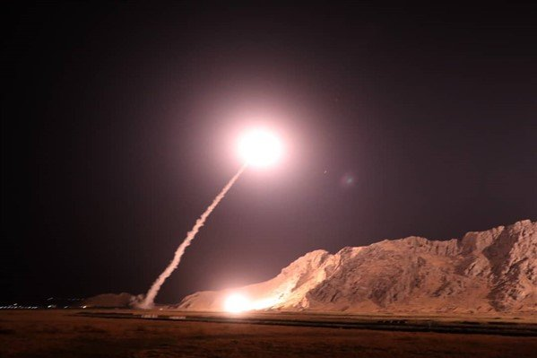 دومین حمله موشکی سپاه به تروریستها در سوریه بامداد امروز رخ داد؛ انتقام موشکی ایران در پاسخ به حادثه تروریستی اهواز+تصاویر و فیلم 6