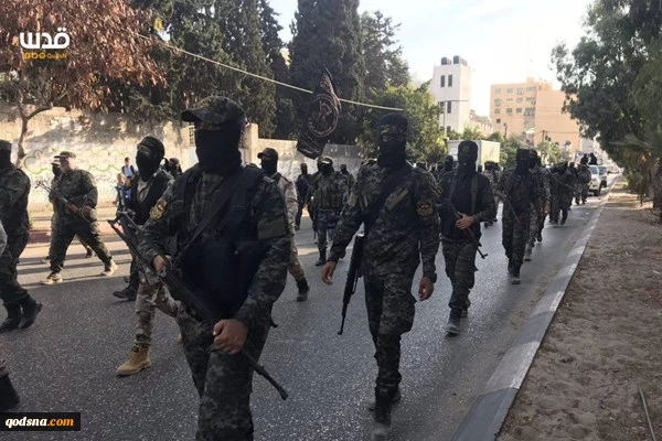 تجدید بیعت سرایا قدس با دبیرکل جهاد+تصاویر 4 تجدید بیعت سرایا قدس با دبیرکل جهاد+تصاویر 4