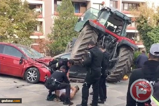 منابع عبری گزارش دادند:حمله به سفارت اسرائیل در آنکارا با استفاده از تراکتور فرد مهاجم بازداشت شد+ تصاویر 3 منابع عبری گزارش دادند:حمله به سفارت اسرائیل در آنکارا با استفاده از تراکتور فرد مهاجم بازداشت شد+ تصاویر 3