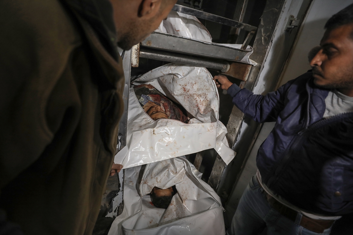 همزمان با تشدید روند عادی سازی روابط از سوی اعراب با اسرائیل؛رژیم صهیونیستی به غزه حمله کرد سه کودک فلسطینی به شهادت رسیدند 7
