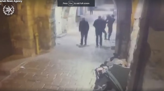 منابع فلسطینی خبرداد:

زخمی شدن دو نظامی صهیونیست در عملیات شهادت طلبانه قدس 4