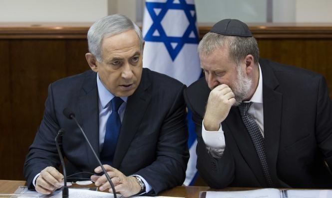 روزنامه هاآرتص خبر داد:شکوائیه علیه نتانیاهو پیش از برگزاری انتخابات پارلمانی به دادگاه ارائه می‎شود 2