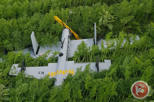 با پرتاب پهپاد به سوی شهرکهای اطراف غزه؛فلسطینیها به شهرک نشینان صهیونیست هشدار دادند+ تصاویر 3 با پرتاب پهپاد به سوی شهرکهای اطراف غزه؛فلسطینیها به شهرک نشینان صهیونیست هشدار دادند+ تصاویر 3