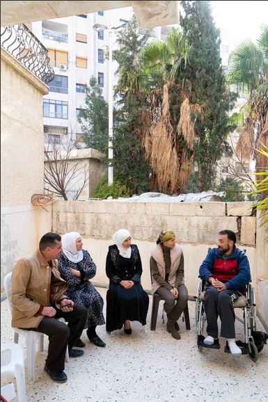 بازدید «اسماء الاسد» از منزل جانباز سوری به روایت تصاویر 5