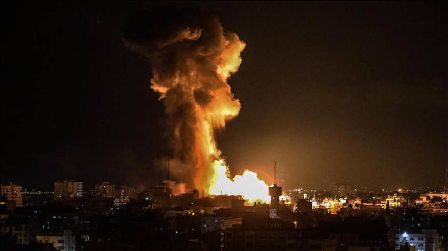 در پاسخ به پرتاب دو موشک از سوی غزه به تل آویو؛جنگنده‎‌های ارتش رژیم صهیونیستی بیش از 40 نقطه از غزه را بمباران کردند 2