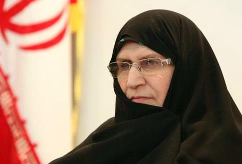 كريمة الإمام الخميني تعزي السيد نصرالله بوفاة شقيقته