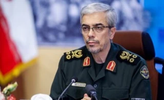 خلال اتصال هاتفي مع وزير الدفاع التركي؛

اللواء باقري : ايران لاتسعى وراء التوترات لكنها سترد بحزم على اي اعتداء