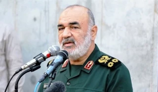 قائد الحرس الثوري: تصريحات المسؤولين الاميركيين حول مساعدة الشعب الايراني كذب وخداع