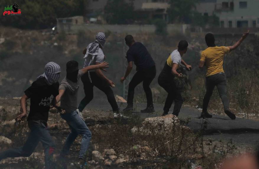 امروز جمعه رخ داد:درگیری شدید جوانان فلسطینی با نظامیان صهیونیست در قدس و کرانه باختری+ تصاویر 8