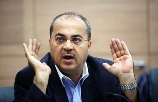 احمد الطیبی رئیس فراکسیون عربی در پارلمان رژیم صهیونیستی در گفتگو با المیادین:

نتانیاهو انتظار گسترش اعتراضات علیه خودش به شکل کنونی را نداشت و بسیار احساس خطر کرده است 2