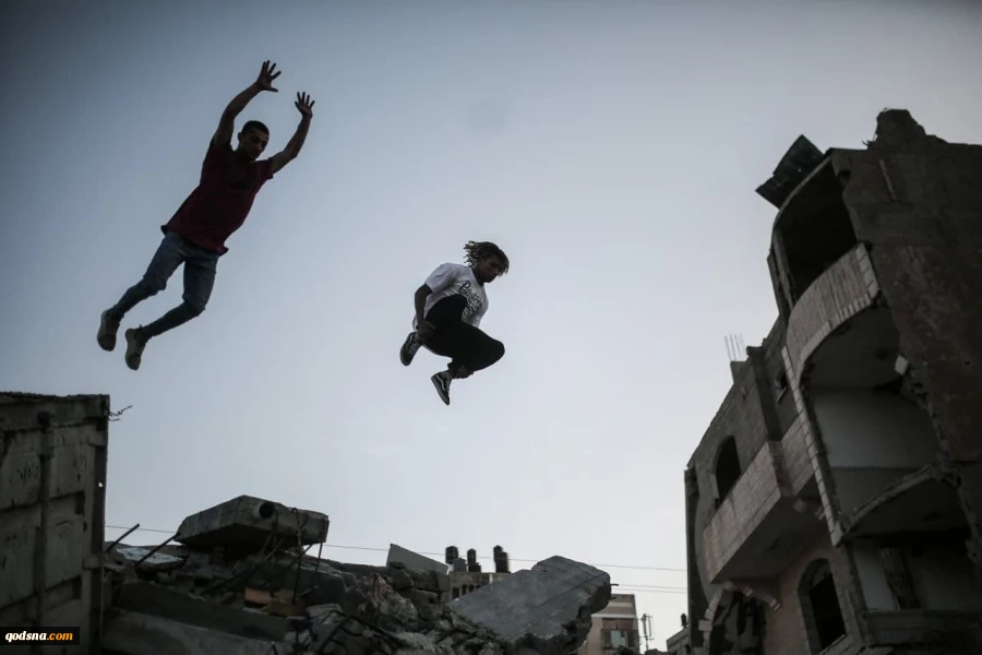 اجرای حرکات زیبای پارکور روی ویرانی‌های حاصل از جنگ 11 روزه غزه (تصاویر) 2