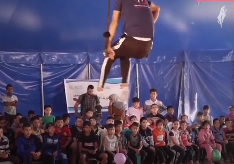 استقبال گسترده کودکان فلسطینی از کلاس آموزش سیرک در غزه (تصاویر) 5