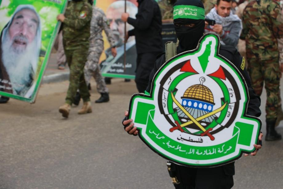 جنبش حماس در واکنش به تصمیم جدید انگلیس:

تروریستی اعلام کردن حماس حمایت از متجاوزین به حقوق فلسطینیان است
