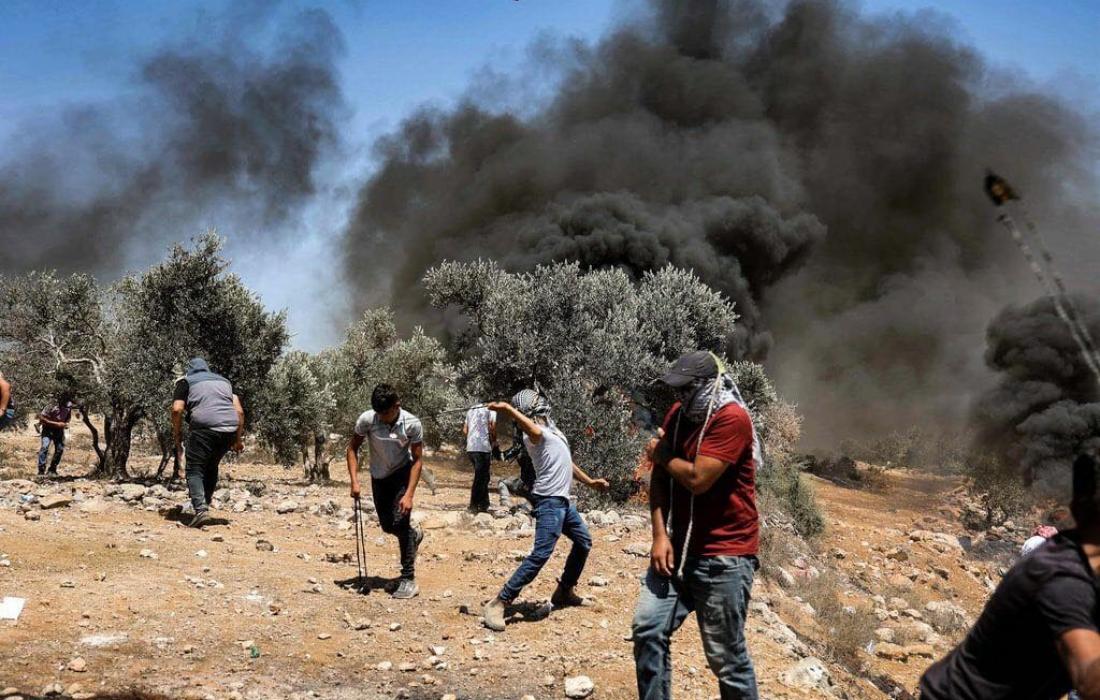 منابع فلسطینی اعلام کردند:

مجروحیت 24 شهروند فلسطینی در درگیری با اشغالگران در کرانه باختری