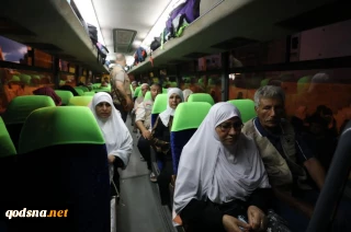 First group of pilgrims leave Gaza for Makkah