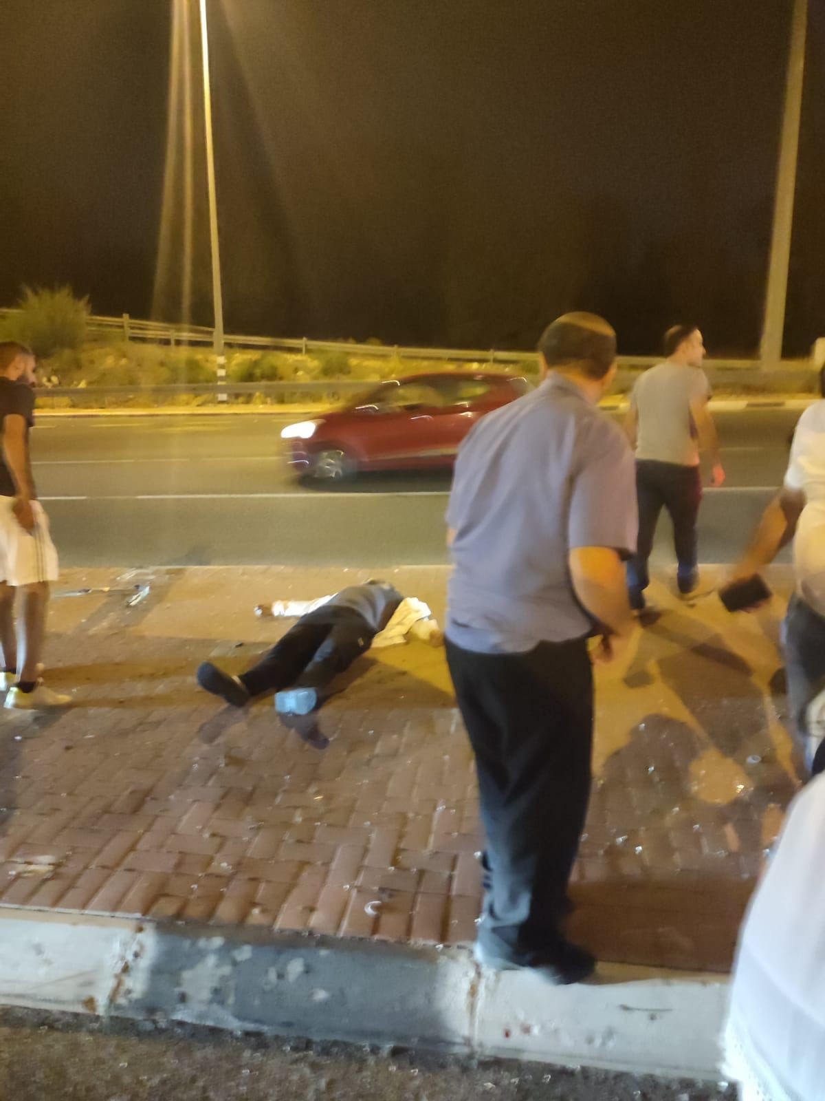شب گذشته اتفاق افتاد:

مجروحیت 8 شهرک نشین در عملیات حمله با چاقو در رام الله
