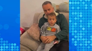 Zionist troops shoot, critically injure Palestinian toddler, father near Ramallah