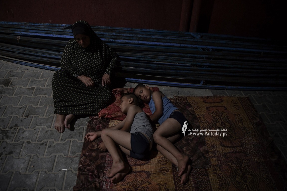 قطع مداوم برق، شب غزه را به جهنم تبدیل کرده است