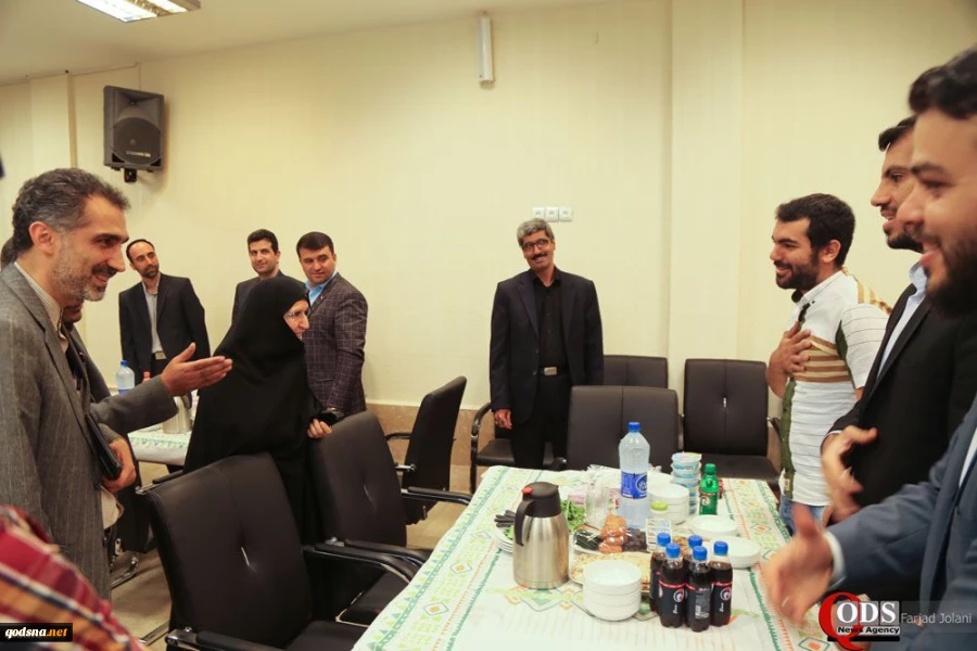 بالصور.. إقامة مأدبة إفطار في العاصمة الإيرانية بحضور كريمة الامام الخميني(رض) 2
