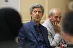 دیدار دختر امام(ره) با همسران شهدای مدافع حرم و نثار شاخه های گل بر سر مزار شهدای اصفهان (۱)



 10