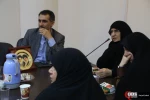 دیدار دختر امام(ره) با همسران شهدای مدافع حرم و نثار شاخه های گل بر سر مزار شهدای اصفهان (۱)



 14