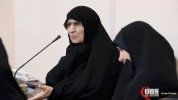 دیدار دختر امام(ره) با همسران شهدای مدافع حرم و نثار شاخه های گل بر سر مزار شهدای اصفهان (۱)



 16