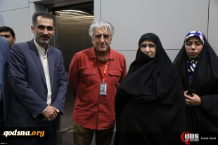 ضمن بازدید از بخش های مختلف سی و ششمین جشنواره فیلم فجر:

دختر حضرت امام (ره) با هنرمندان داخلی و خارجی دیدار کرد 2