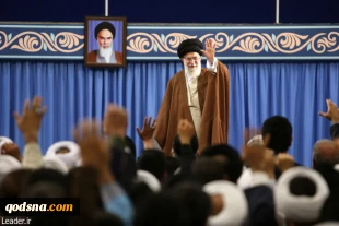 رهبر انقلاب اسلامی در دیدار شرکت کنندگان در کنگره «نقش شیعه در پیدایش وگسترش علوم اسلامی»:

برغم تلاش غربی‌ها امروز «بیداری» در دنیای اسلام بوجود آمده است/مهمترین نیاز امروز دنیای اسلام، وحدت و پیشرفت علمی است
 2