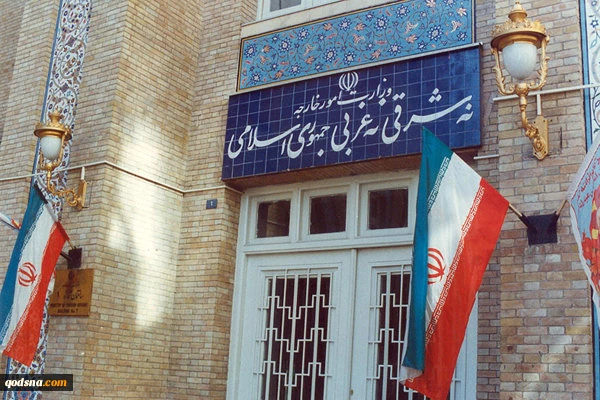 با استقبال معاون وزیر امور خارجه:

صیادان ربوده شده توسط دزدان دریایی سومالی به وطن بازگشتند 2