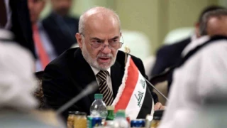 مشادة كلامية بين الجعفري والجبير بمؤتمر الخارجية العرب بالقاهرة

الجعفري طالب بانهاء الحرب ضد اليمن.. ماذا قال وزير الخارجية العراقي لنظيره السعودي؟