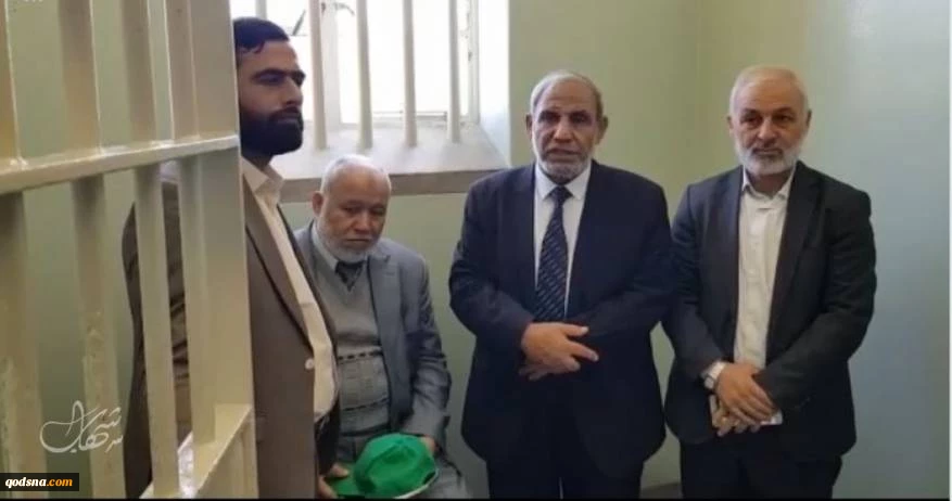 در جریان سفر هیات مجلس قانونگذاری فلسطین به آفریقای جنوبی عنوان شد؛

پیام محمود الزهار به اسرای فلسطینی از محل حبس «نلسون ماندلا»  2