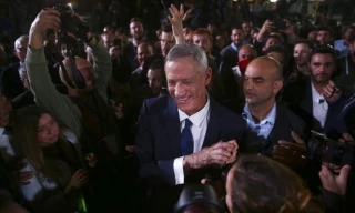 روزنامه صهیونیستی هاآرتض:

نتانیاهو همچنان نخست وزیر اسرائیل باقی خواهد ماند
