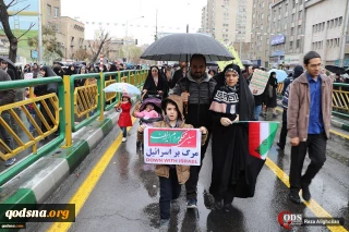 نگاه روز/

در مسیر انقلاب