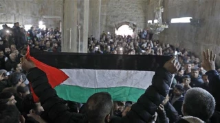 Palestinians worshippers gain access to restricted al-Aqsa Mosque area