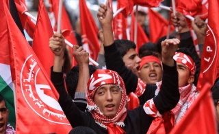 تدارک بزرگ فلسطینی ها برای مقابله عملی با طرح معامله قرن/ گروههای فلسطینی: پایان دادن به اختلافات کلمه رمز مبارزه با طرح آمریکا آمریکاست