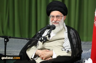 رهبر معظم انقلاب اسلامی در دیدار جمعی از شاعران و استادان زبان و ادب پارسی:

راجع به زبان فارسی نگرانم نگذارید زبان فارسی فرسوده و ویران شود