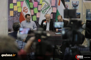 نشست فلسطین درگرانیگاه ظهور درفرهنگ مهدویت درغرفه جمعیت دفاع ازملت فلسطین