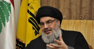 طی شرکت دبیرکل حزب الله لبنان در مراسم روز جهانی قدس؛

 "سید حسن نصرالله" :ترامپ فکر می کرد روز قدس خیابان های ایران خالی باشد اما دید که چه شد/  یمنی ها معادلات منطقه را تغییرمی دهند و قدس را حمایت می کنند/ دشمن سعی دارد تا اذهان را از یاد قدس پاک سازد/ با ظهور مقاومت در منطقه تمام نقشه های استعمارگران نقش برآب شد