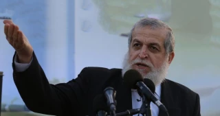 الاحتلال يحاول إلغاء المكانة المقدسة للقدس

عزام: العرب مقصرون تجاه القضية الفلسطينية وحسم الصراع يحتاج إلى تدخل الأمة
