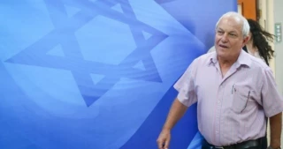 وزير إسرائيلي يقرر الاستقالة من حكومة نتنياهو.. لهذا السبب