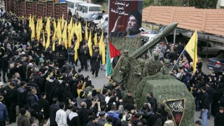 عبدالباری عطوان سردبیر روزنامه الکترونیکی رای الیوم؛

سید حسن نصرالله برای بار هزارم به وعده هایش عمل کرد/ سرنگونی پهباد تل آویو در خاک لبنان گنجینه اطلاعاتی برای ایران و حزب الله است / روزی می رسد که نیروهای سوریه و عراق به طور مشترک اسرائیل را موشک باران می کنند