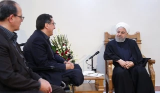 الرئيس الإيراني: لا سبيل امامنا سوى الثبات والمقاومة بوجه ضغوط ومؤامرات الاعداء