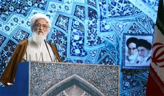 خطيب جمعة طهران: السفارة الاميركية في العراق تحرض على العنف بشكل سافر