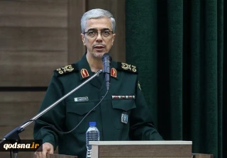 رئيس أركان القوات المسلحة الإيرانية: إيران باتت القوة الصاروخية الأولى في المنطقة بجهود الشهيد طهراني مقدم