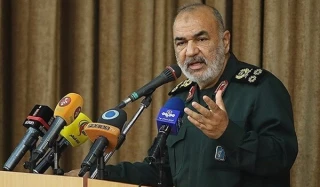 الحرس الثوري: حاملات الطائرات المعادية ليست آمنة في اي مكان