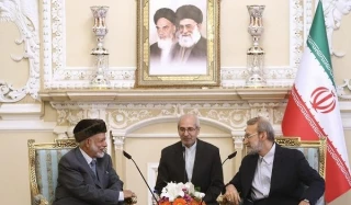 أكد ان ايران قاعدة السلام في المنطقة

وزير الخارجية العماني: فرض الحظر على الدولة التي تحمل راية السلام ليس امرا جيدا