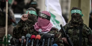أبو عبيدة يهدد الاحتلال..

ما يجري بالأقصى نذير للانفجار وصب للزيت على النار