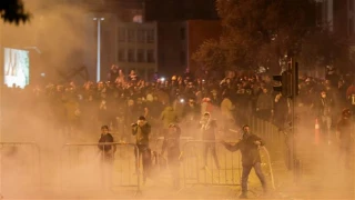 Police launch fresh crackdown on protesters in Lebanon, 14 injured