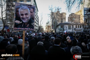 انتقام گیران در راه اند ..

دختر شهید سلیمانی:آقاجان خدا نکند شهادت پدرم ناراحتی به چهره شما بیاورد/ رهبر انقلاب بر پیکر حاج‌ قاسم سلیمانی و همرزمان شهیدشان نماز اقامه کردند/ شعار مردم ایران: پرچم توییتری ترامپ روی تابوت او پهن خواهد شد/ مردمی که خود را